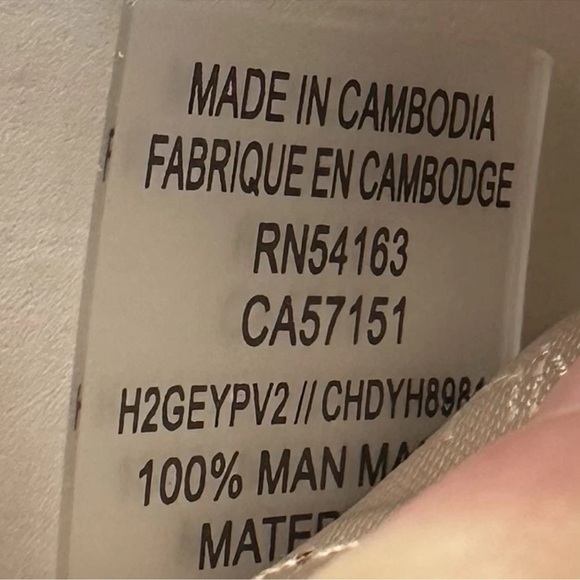 Calvin Klein Women's Bella Multi Crossbody Purse Wallet Coin Pouch Red Brown - Picture 13 of 16